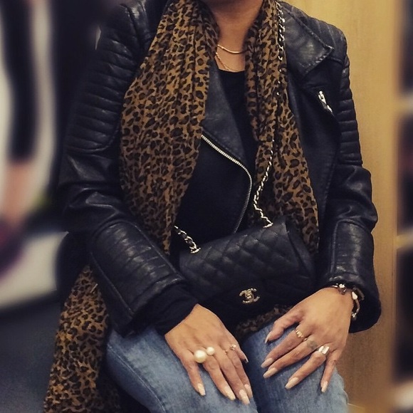 Meet your Posher, Aroonsri - Picture 5 of 8